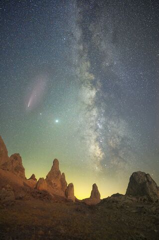 Comet over Trona Pinnacles, jigsaw puzzle photo