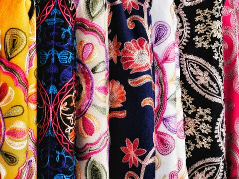 Embroidered Shawls, jigsaw puzzle photo