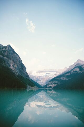Lake Louise Reflection, jigsaw puzzle photo